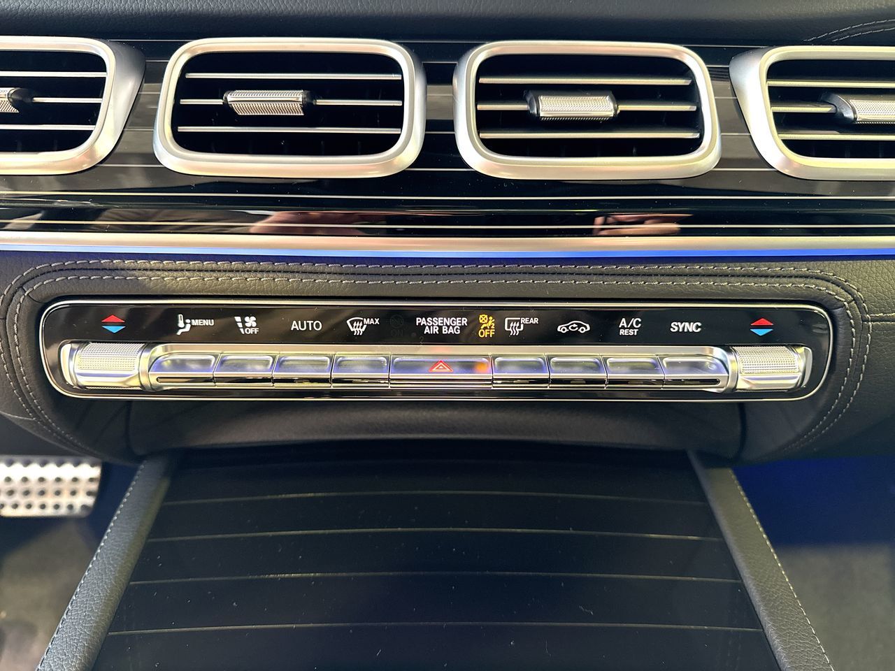 2026 Mercedes-Benz GLS in Vancouver, British Columbia