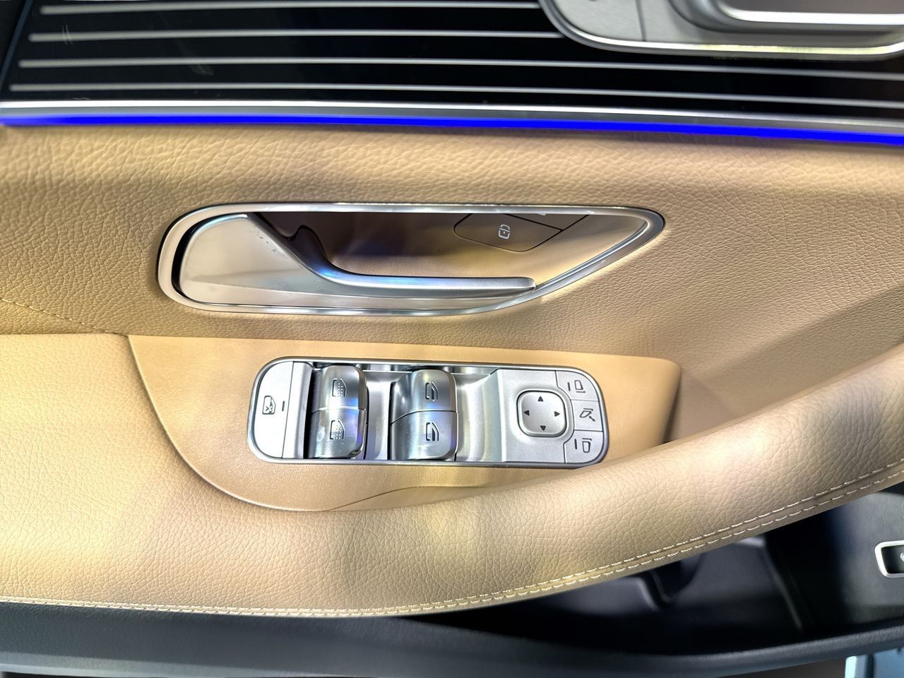 2026 Mercedes-Benz GLS in Vancouver, British Columbia