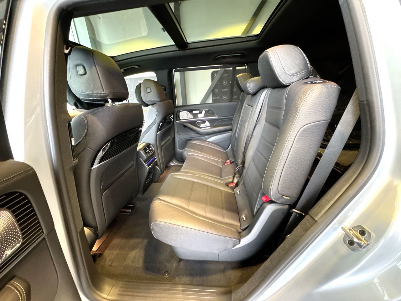 2026 Mercedes-Benz GLS in Vancouver, British Columbia