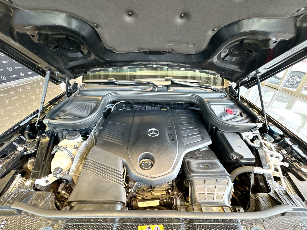 2021 Mercedes-Benz GLS450 in Vancouver, British Columbia