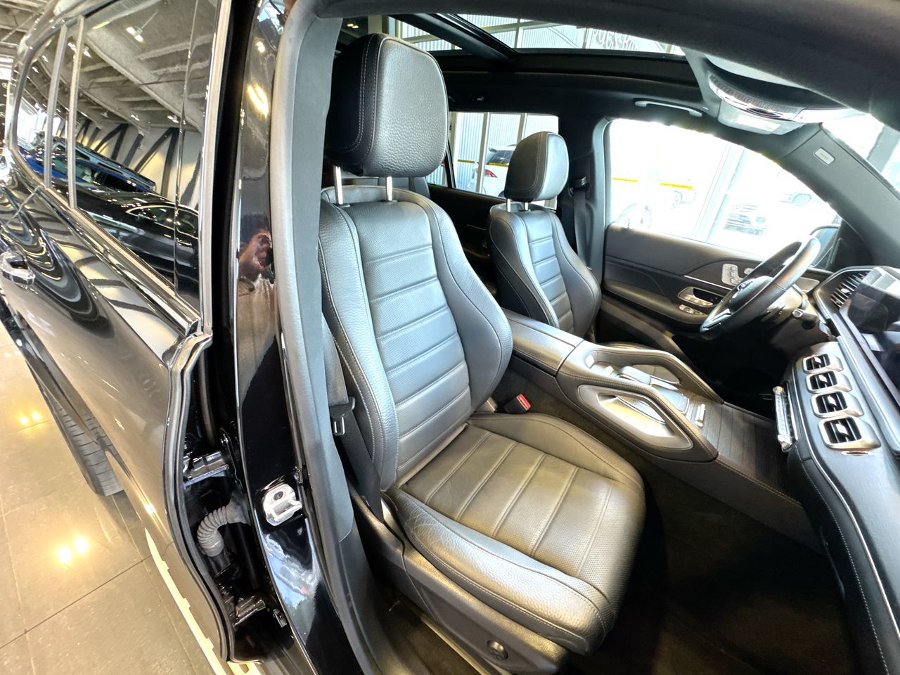 2021 Mercedes-Benz GLS450 in Vancouver, British Columbia