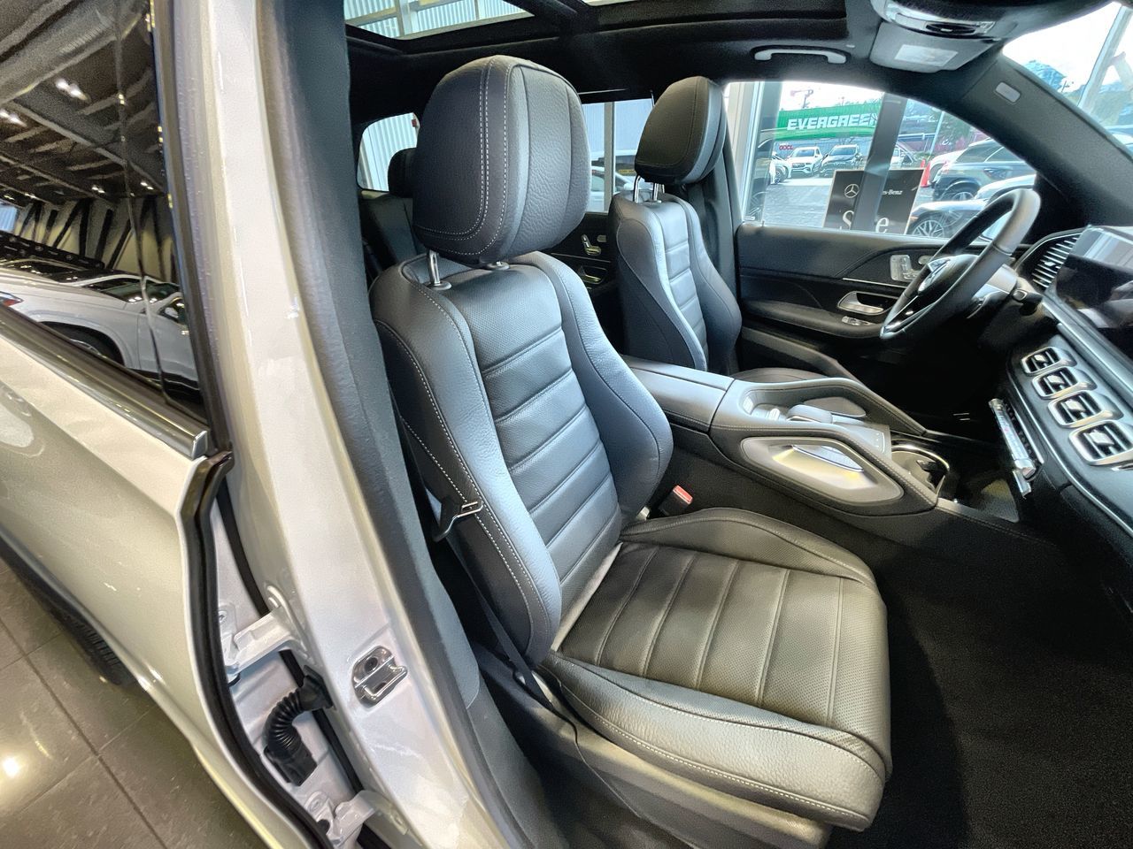 2024 Mercedes-Benz GLS450