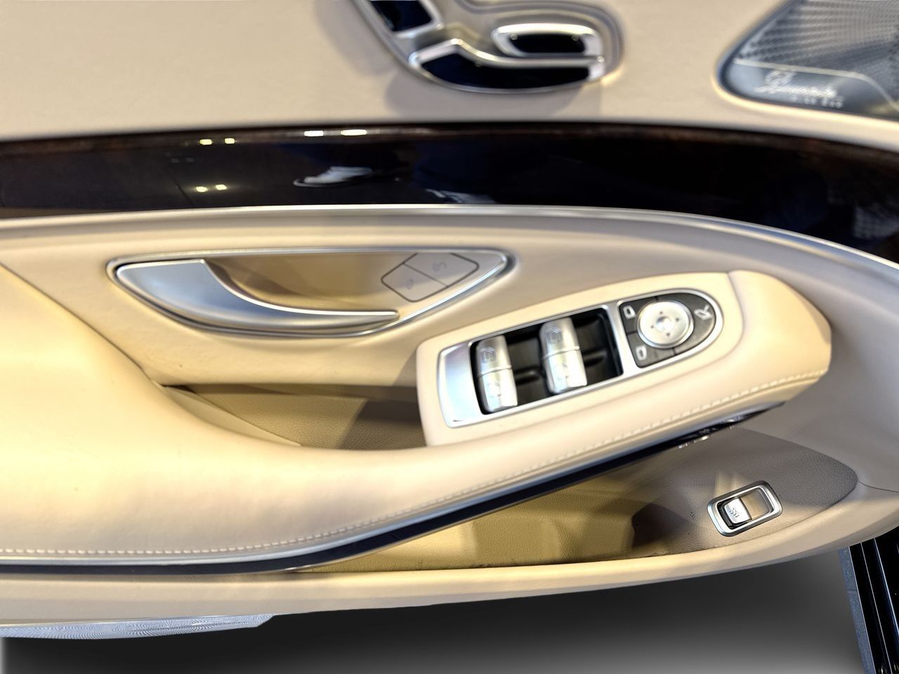 2020 Mercedes-Benz Maybach