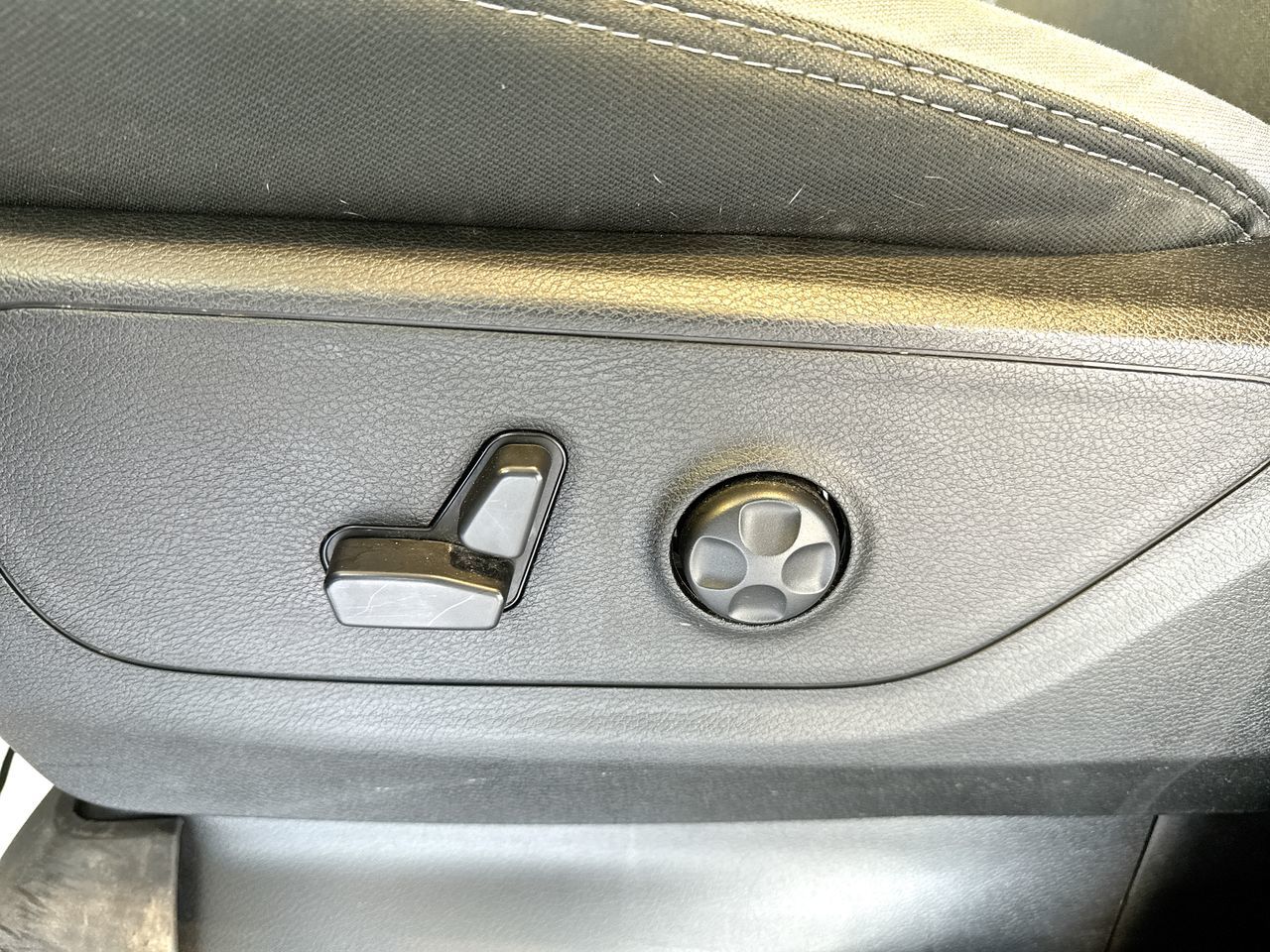 2019 Ram RAM 1500 Crew Cab 4x4 (dt) in Vancouver, British Columbia