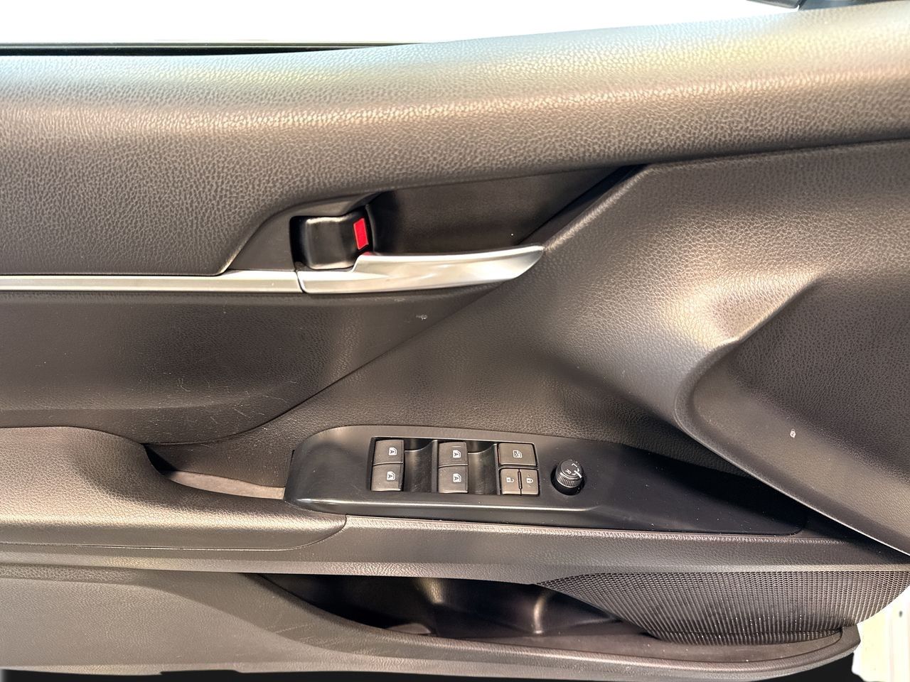 Toyota Camry Hybrid  2019 à Vancouver, Colombie-Britannique