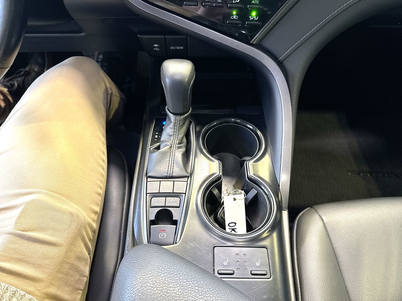 Toyota Camry Hybrid  2019 à Vancouver, Colombie-Britannique