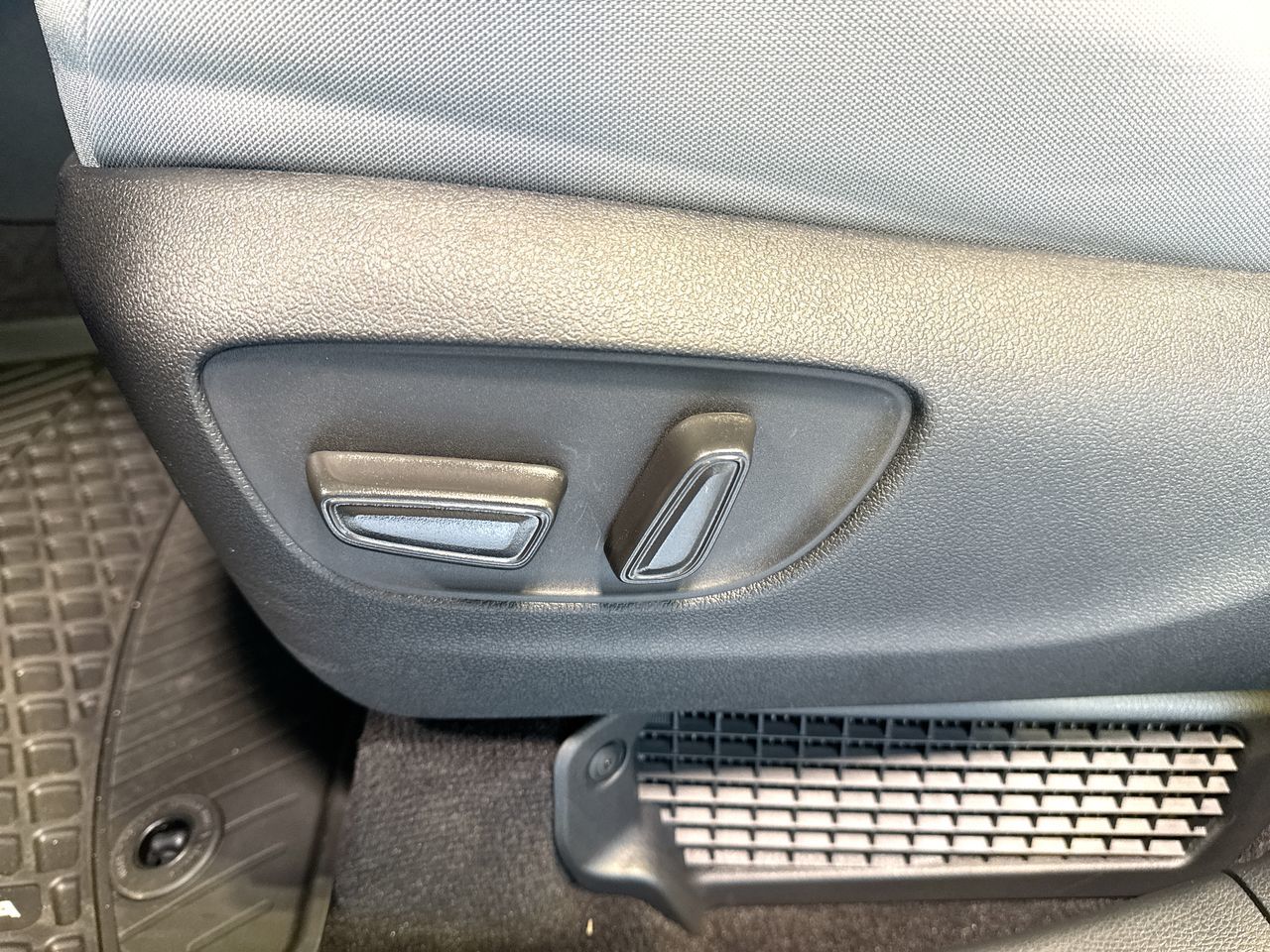 2025 Toyota Sienna Hybrid