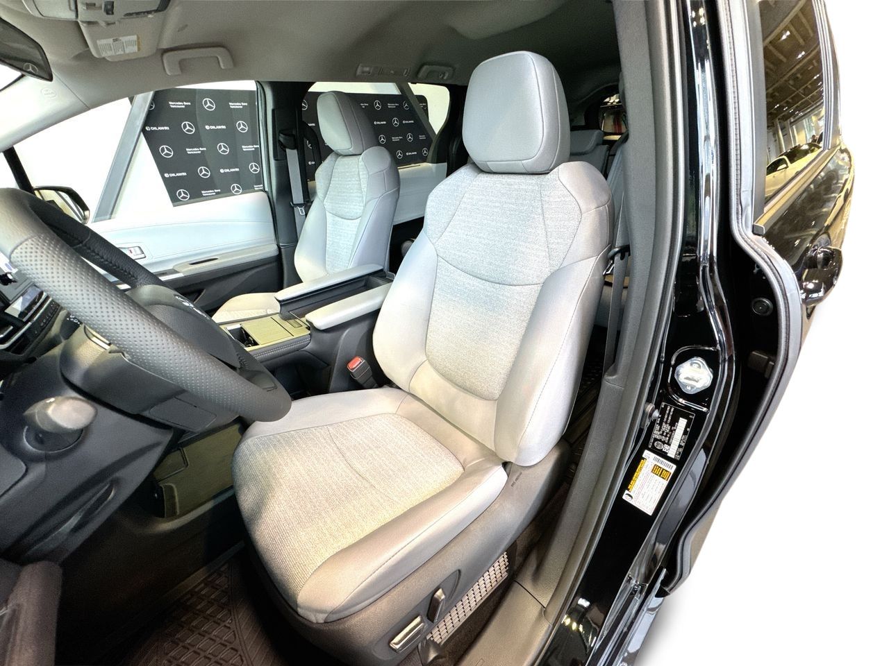 2025 Toyota Sienna Hybrid