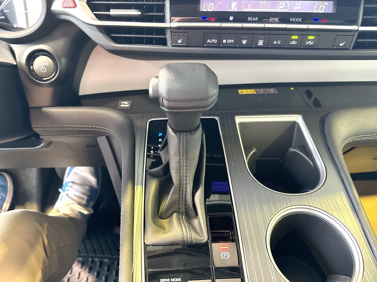 2025 Toyota Sienna Hybrid