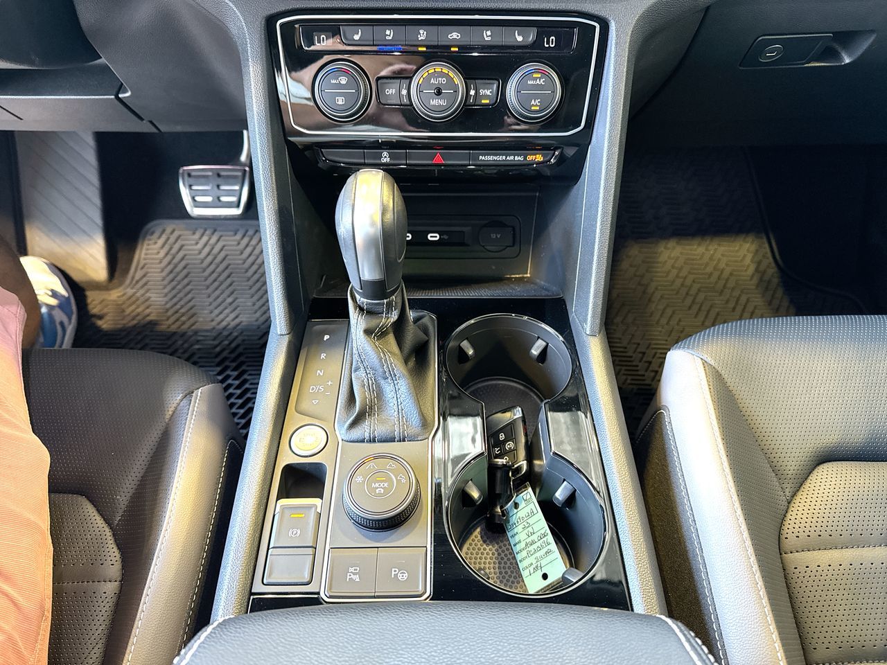 2023 Volkswagen Atlas Cross Sport in Vancouver, British Columbia