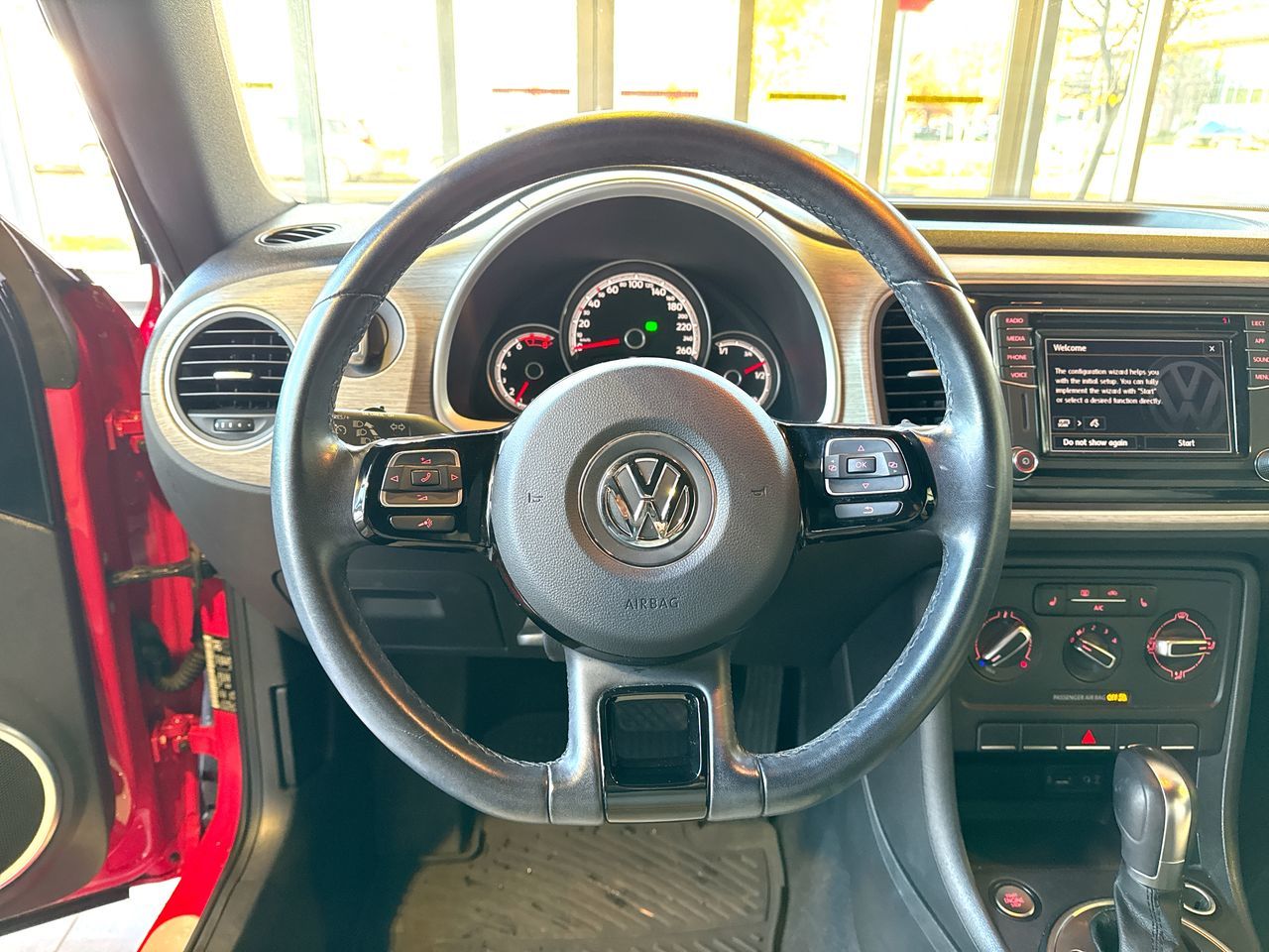 Volkswagen The Beetle Convertible  2018 à Vancouver, Colombie-Britannique