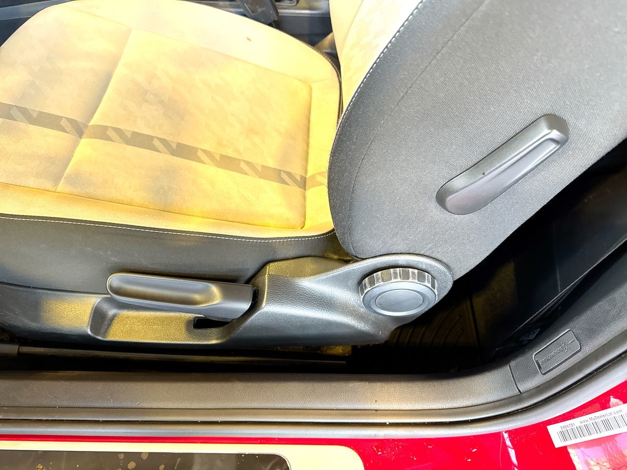 Volkswagen The Beetle Convertible  2018 à Vancouver, Colombie-Britannique