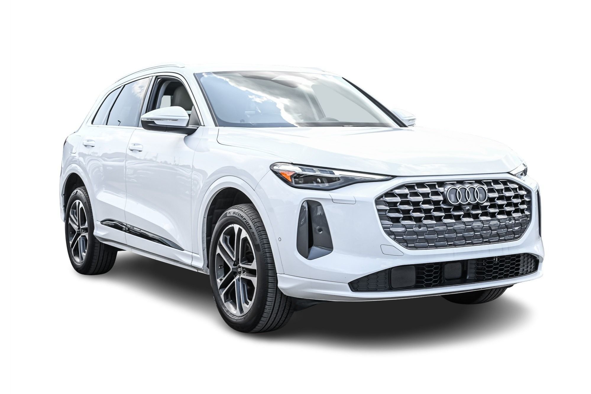 2025 Audi New Q5 in Dollard-des-Ormeaux, Quebec
