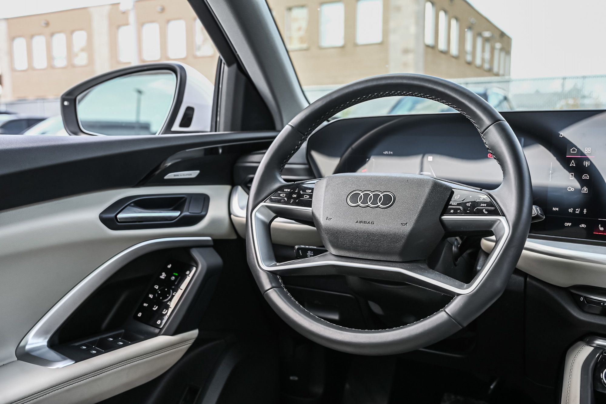 2025 Audi New Q5 in Dollard-des-Ormeaux, Quebec