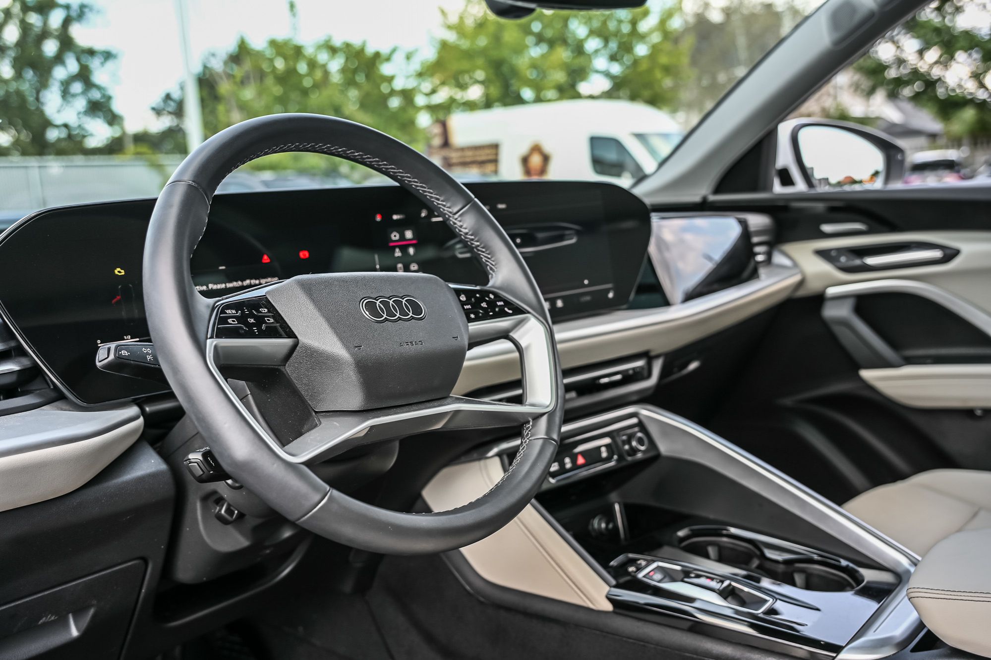 2025 Audi New Q5 in Dollard-des-Ormeaux, Quebec