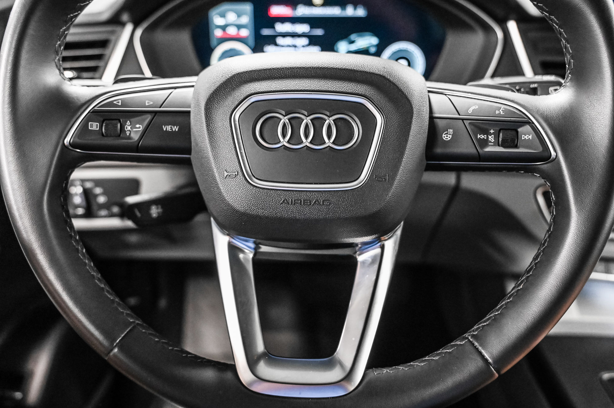 Audi Q5  2021 à Dollard-des-Ormeaux, Québec