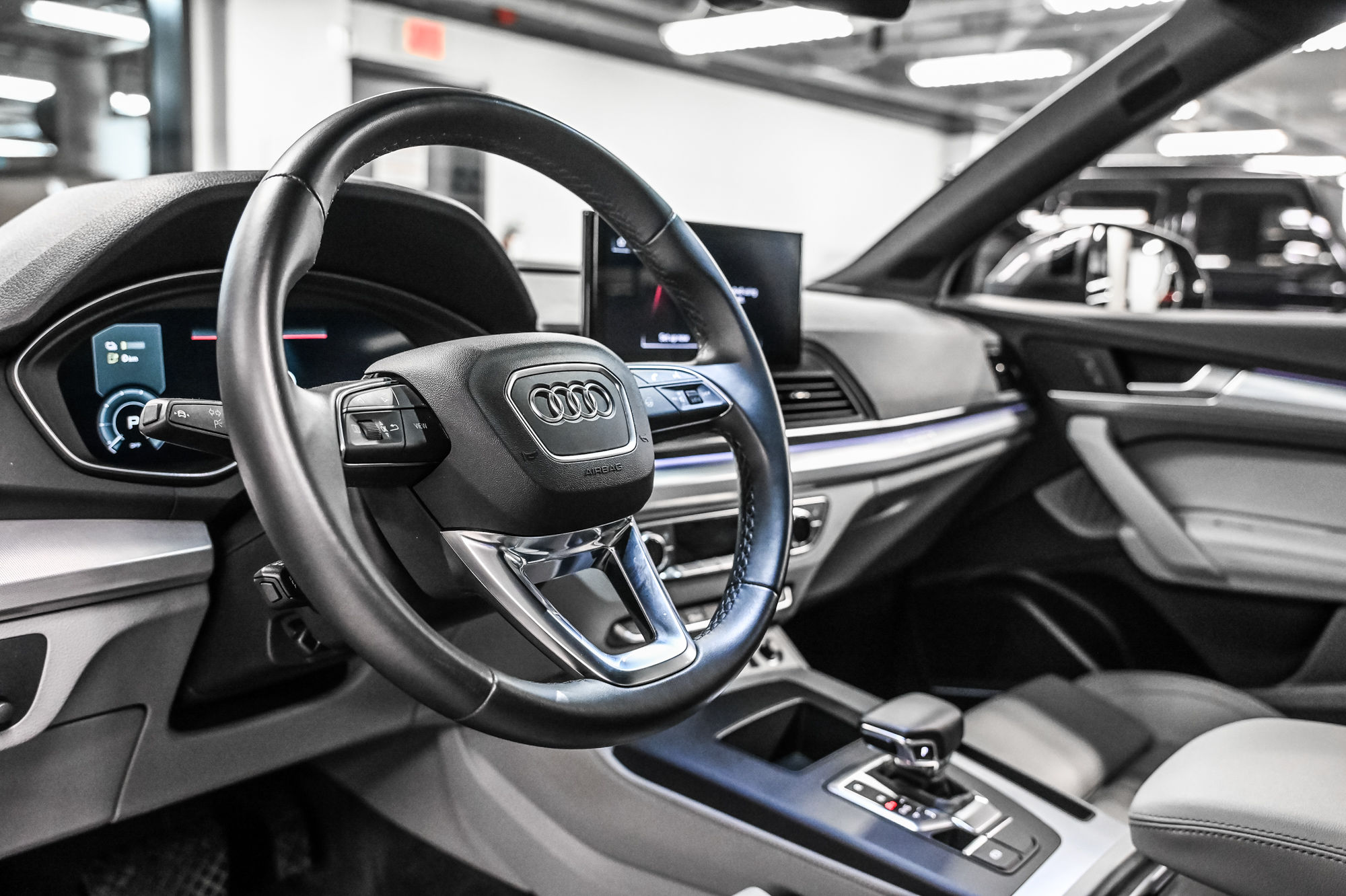 Audi Q5  2021 à Dollard-des-Ormeaux, Québec