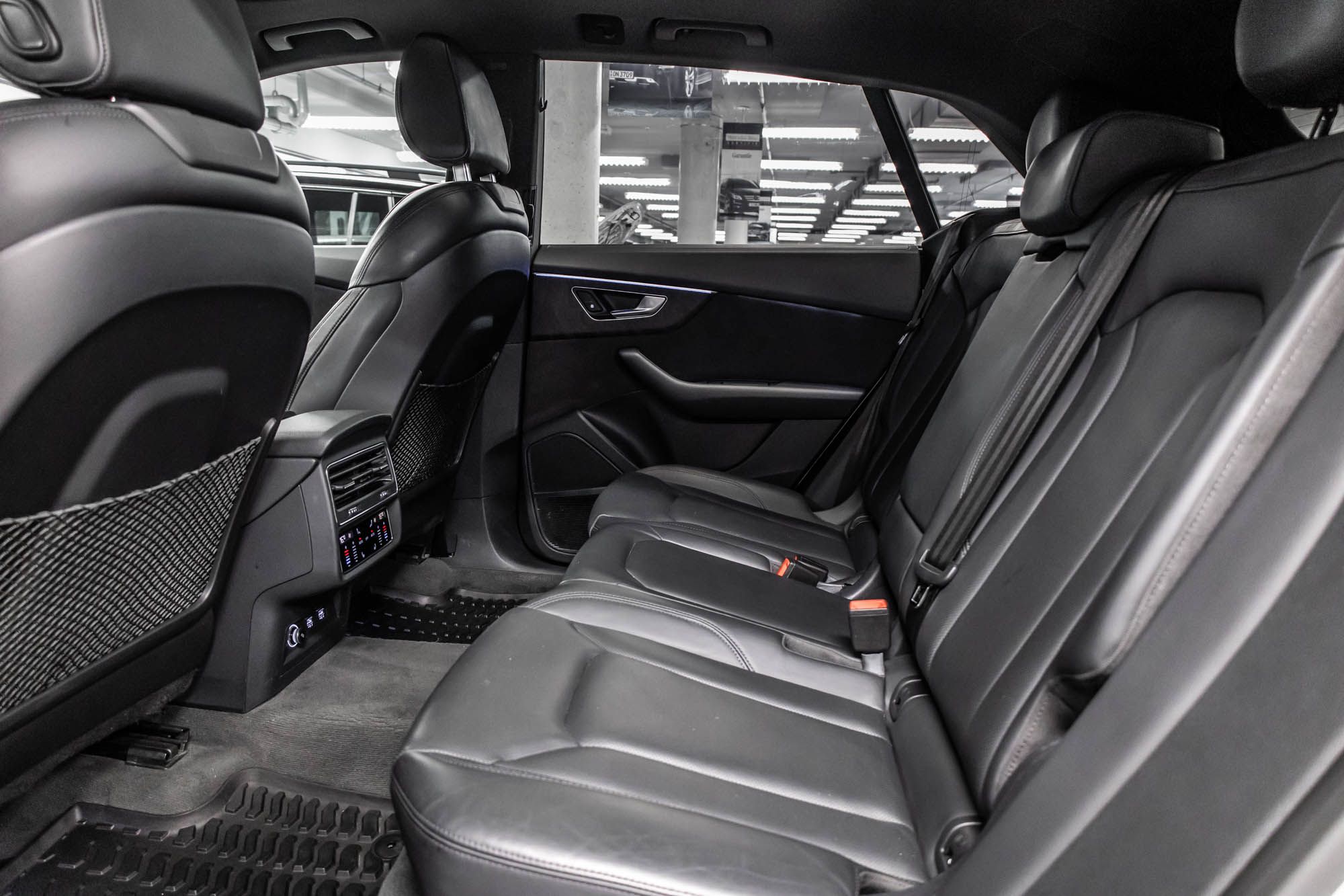 Audi Q8  2019 à Dollard-des-Ormeaux, Québec