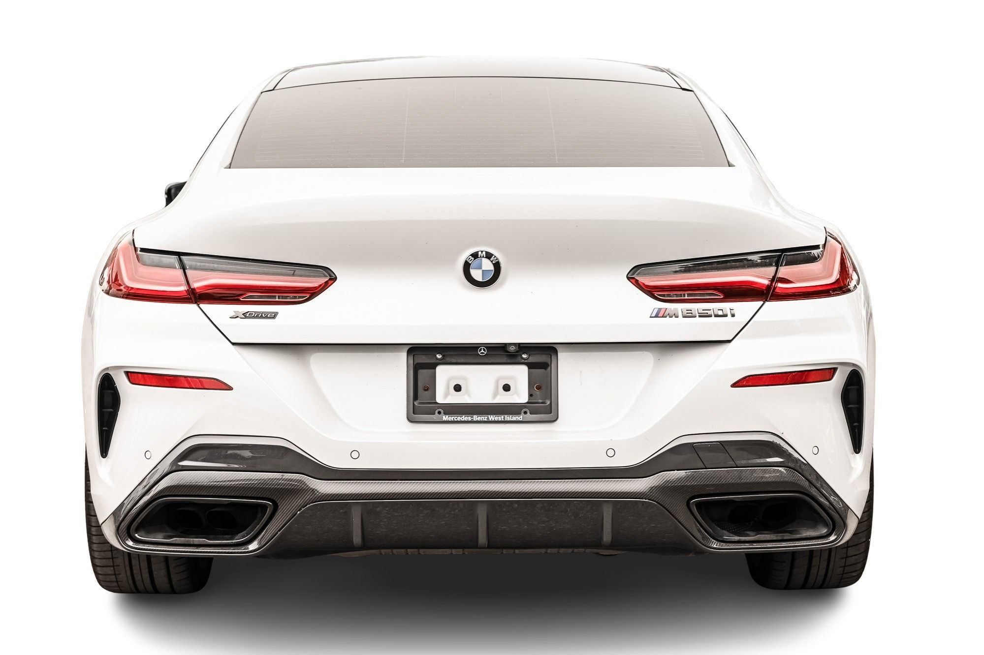BMW M850i  2021