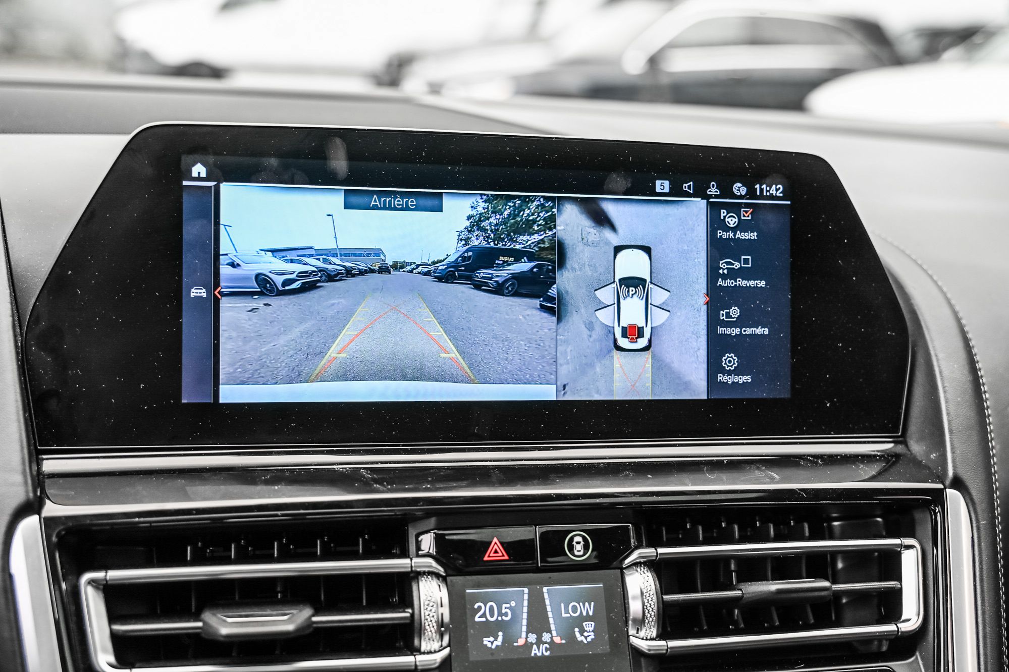 BMW M850i  2021