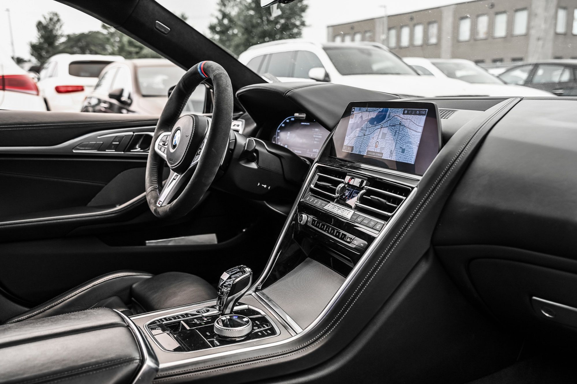 BMW M850i  2021