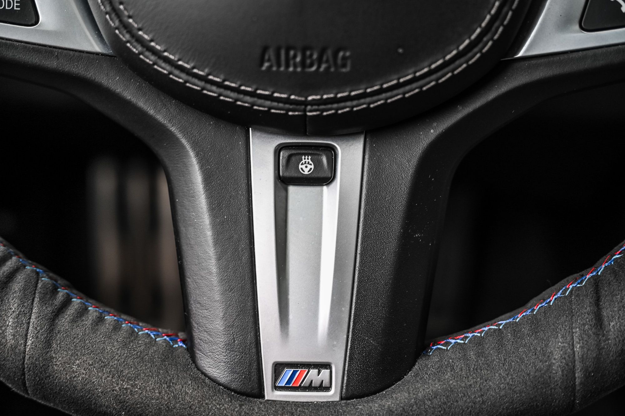 BMW M850i  2021