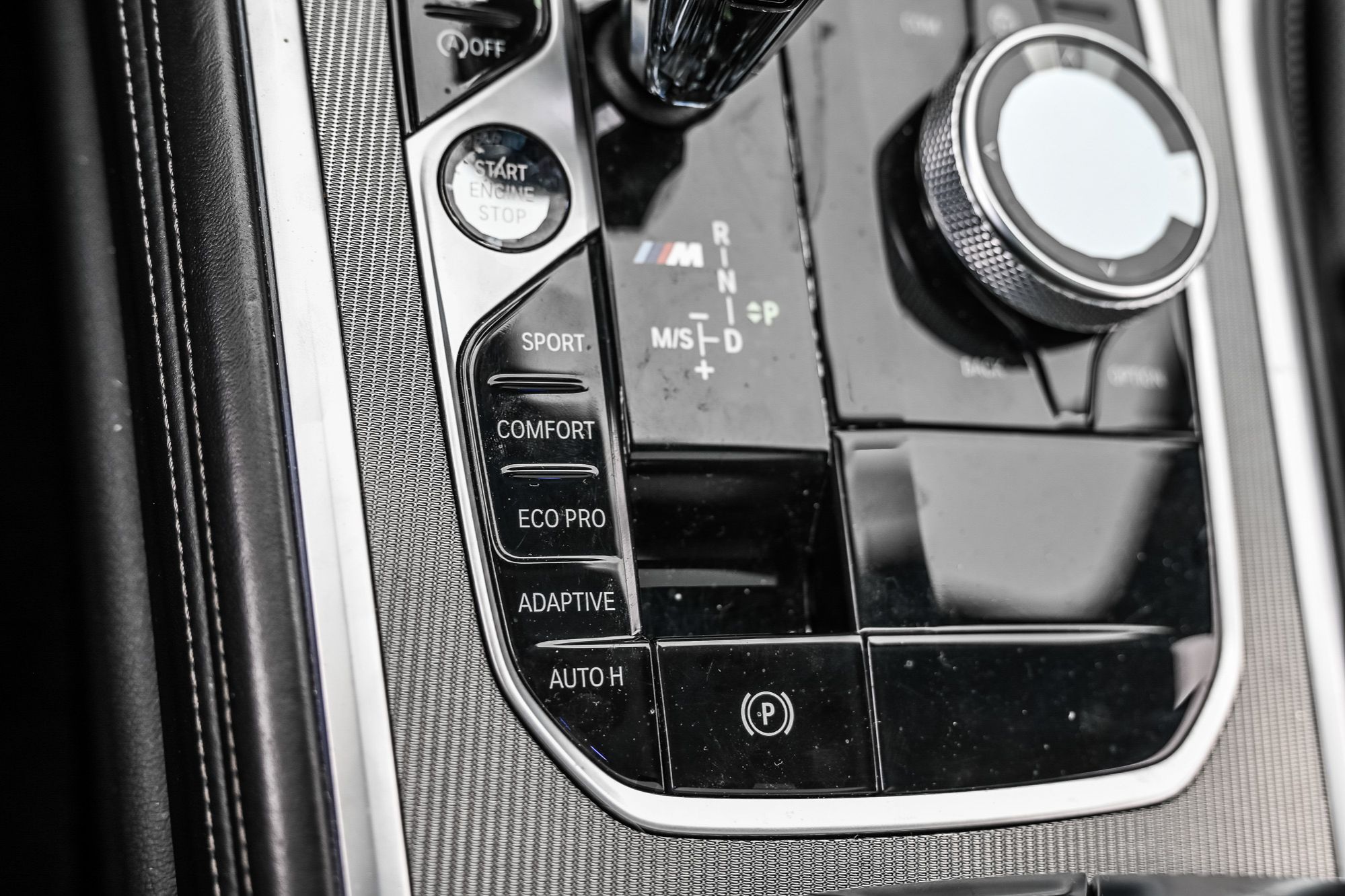 BMW M850i  2021