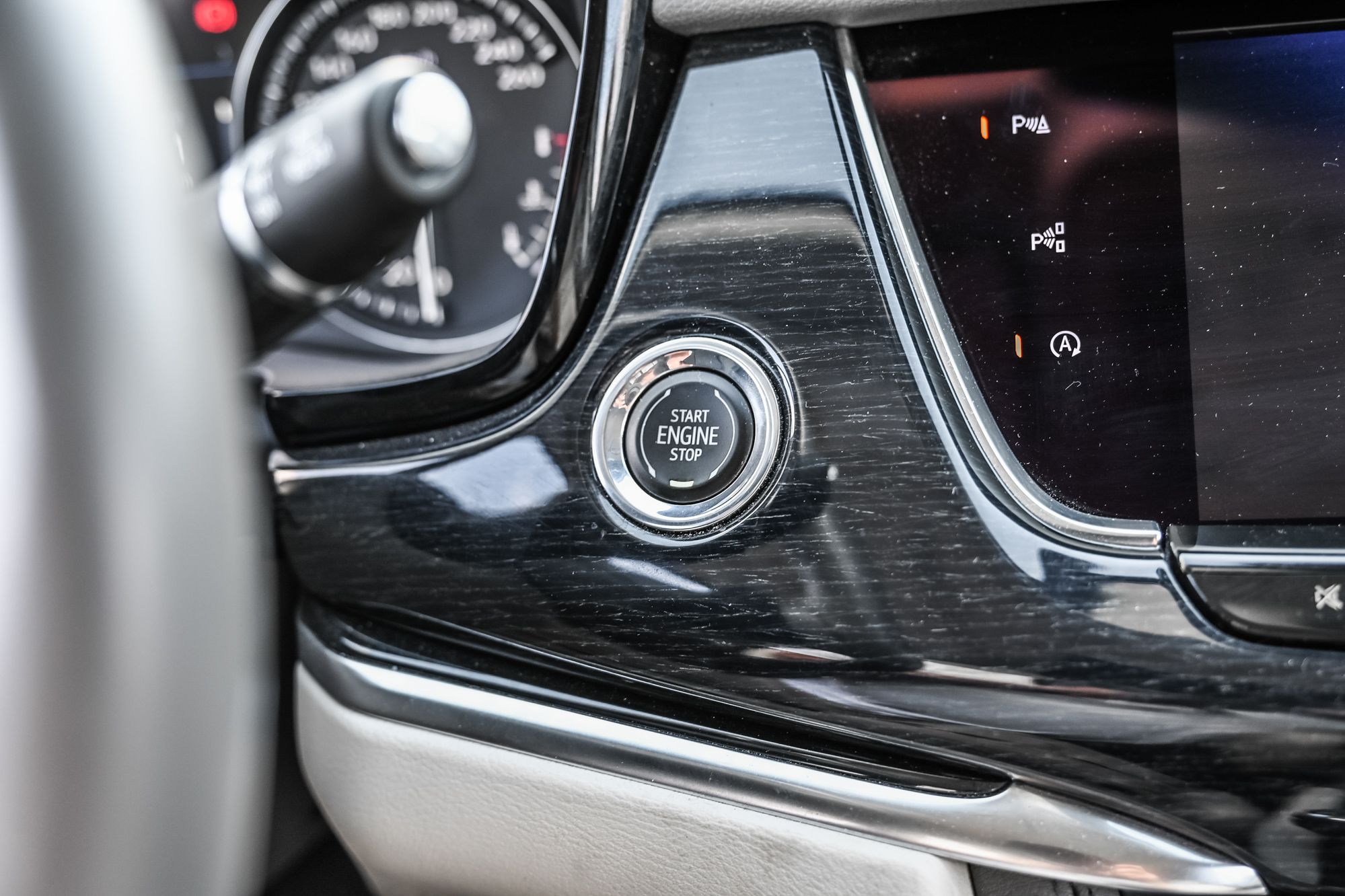 Cadillac XT6  2024