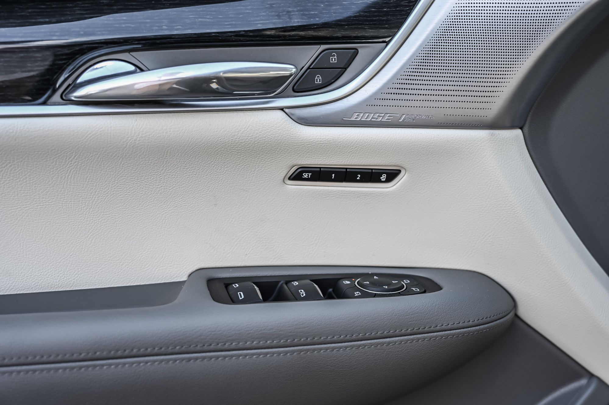 Cadillac XT6  2024