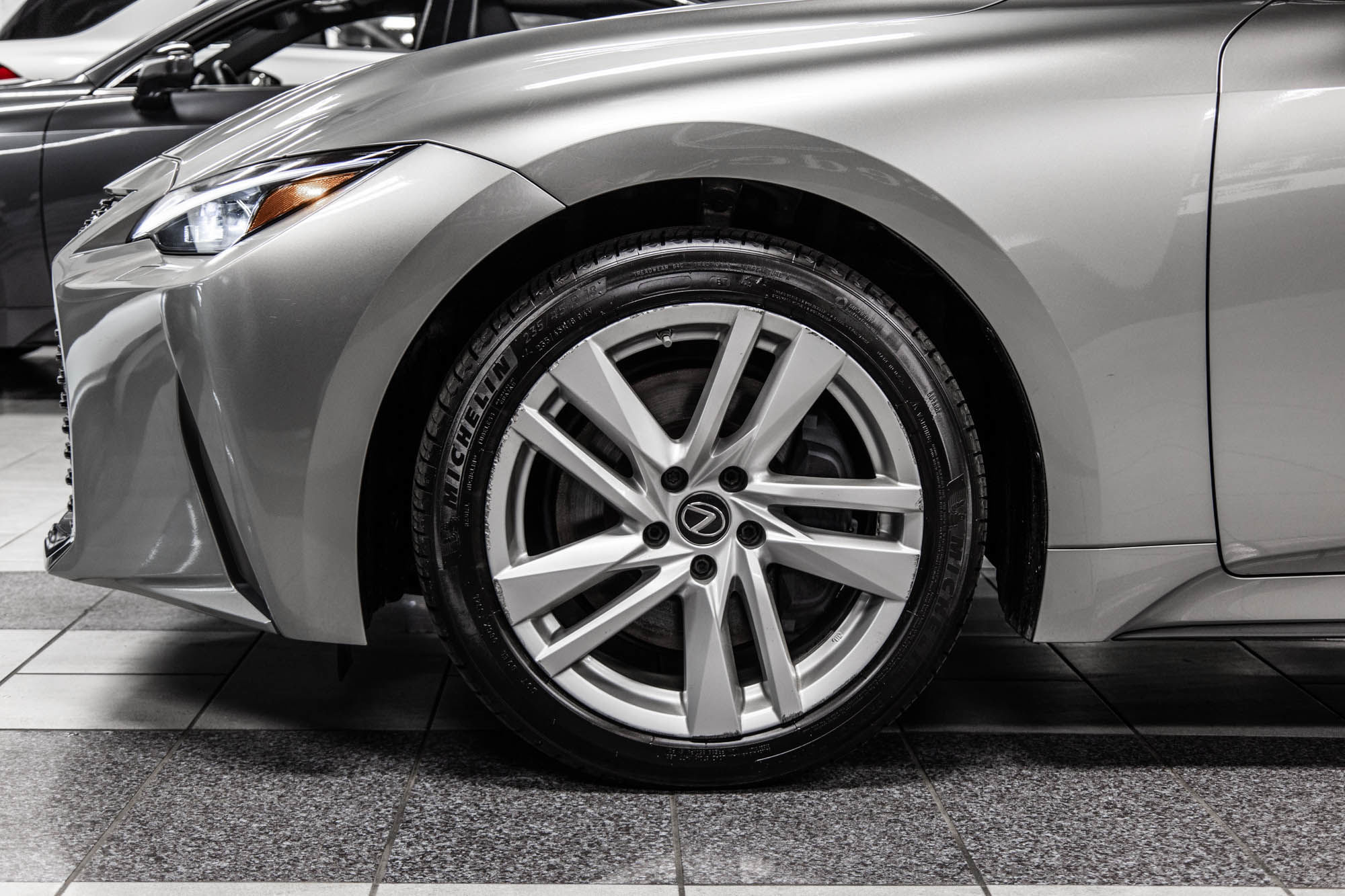 2022 Lexus IS in Dollard-des-Ormeaux, Quebec