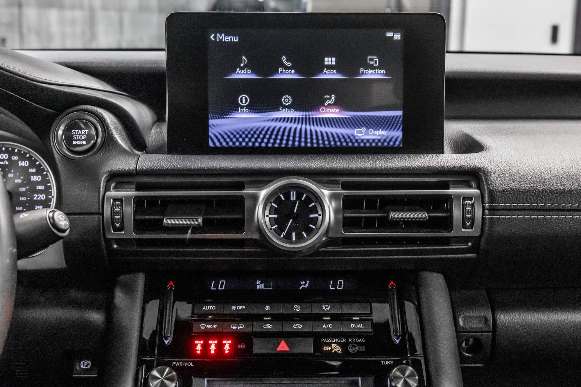 2022 Lexus IS in Dollard-des-Ormeaux, Quebec