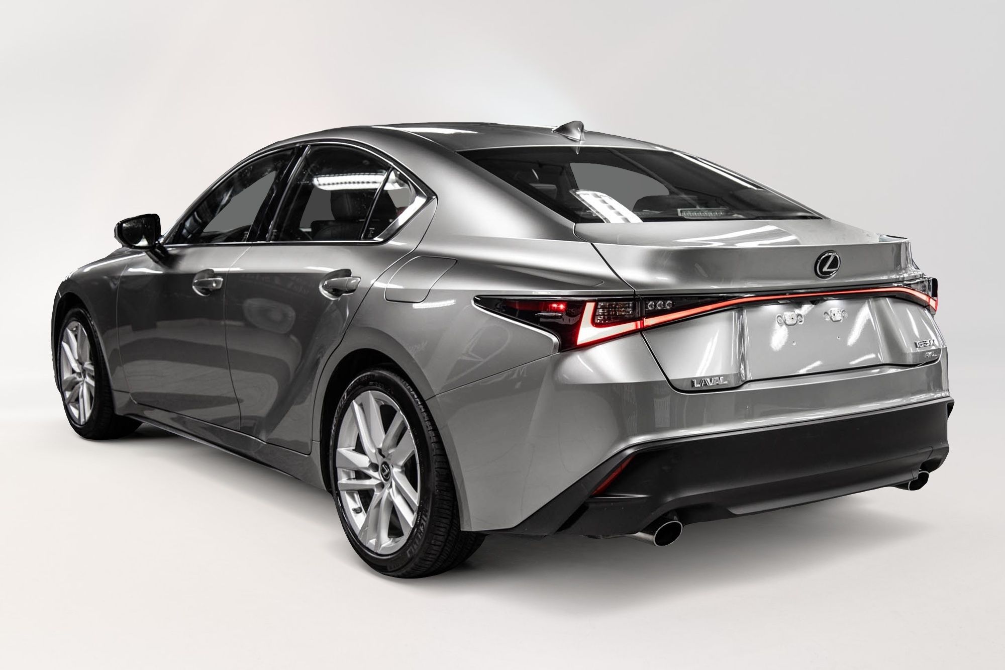 2022 Lexus IS in Dollard-des-Ormeaux, Quebec