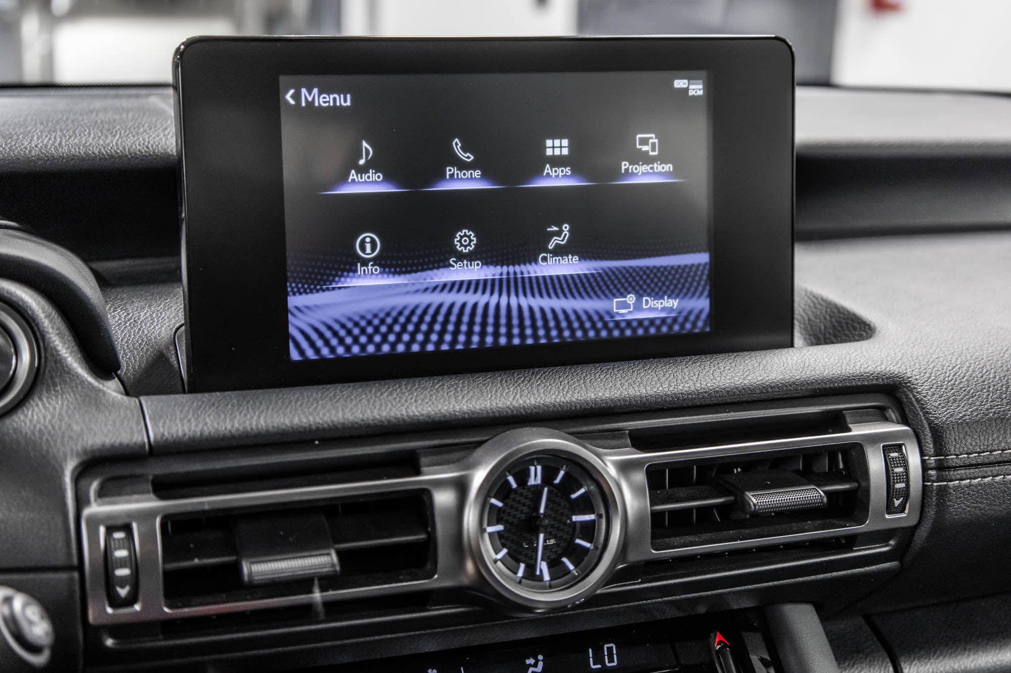 2022 Lexus IS in Dollard-des-Ormeaux, Quebec