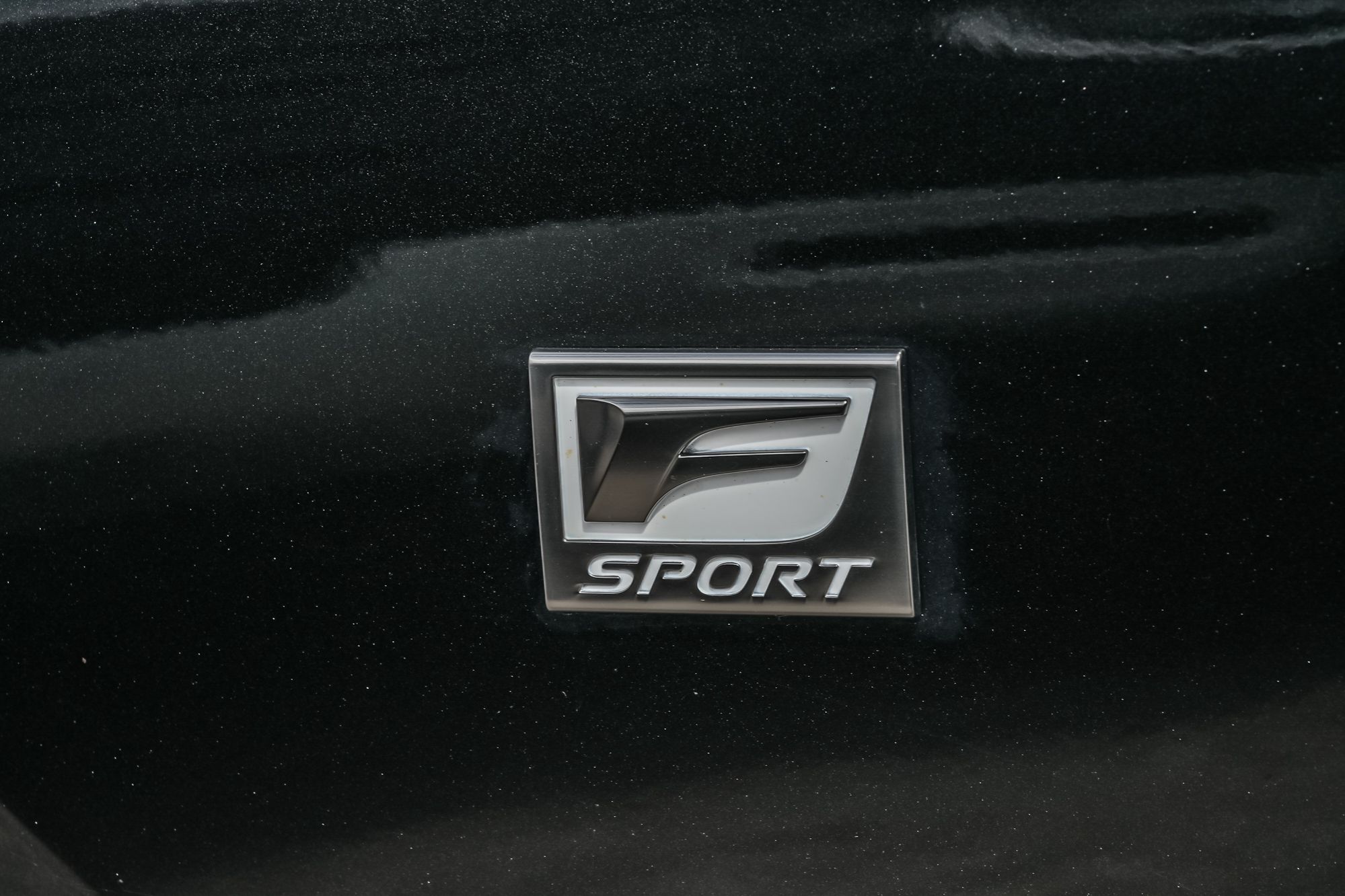 2022 Lexus IS in Dollard-des-Ormeaux, Quebec