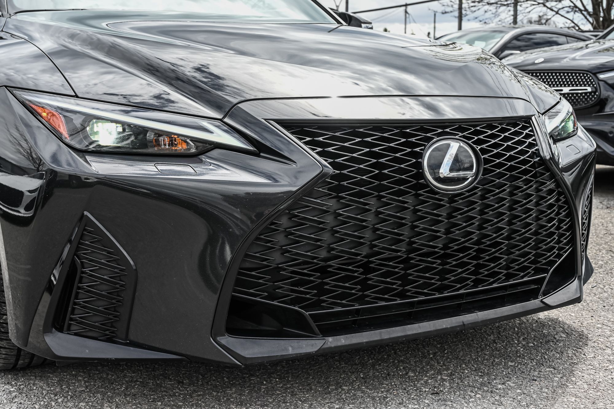 2022 Lexus IS in Dollard-des-Ormeaux, Quebec