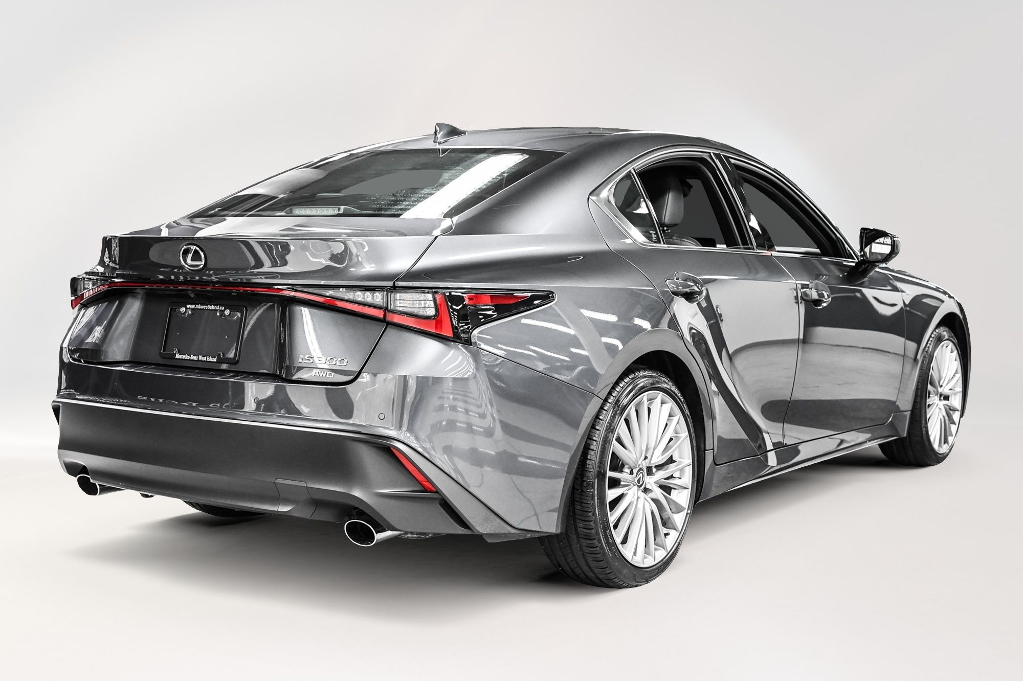 Lexus IS  2024