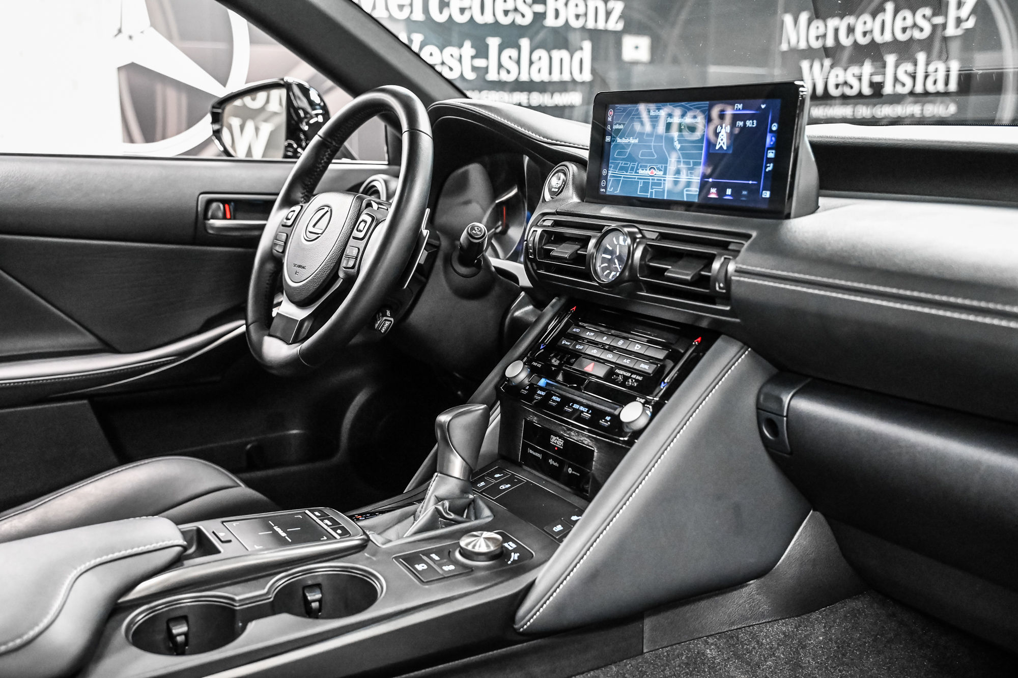 Lexus IS  2024
