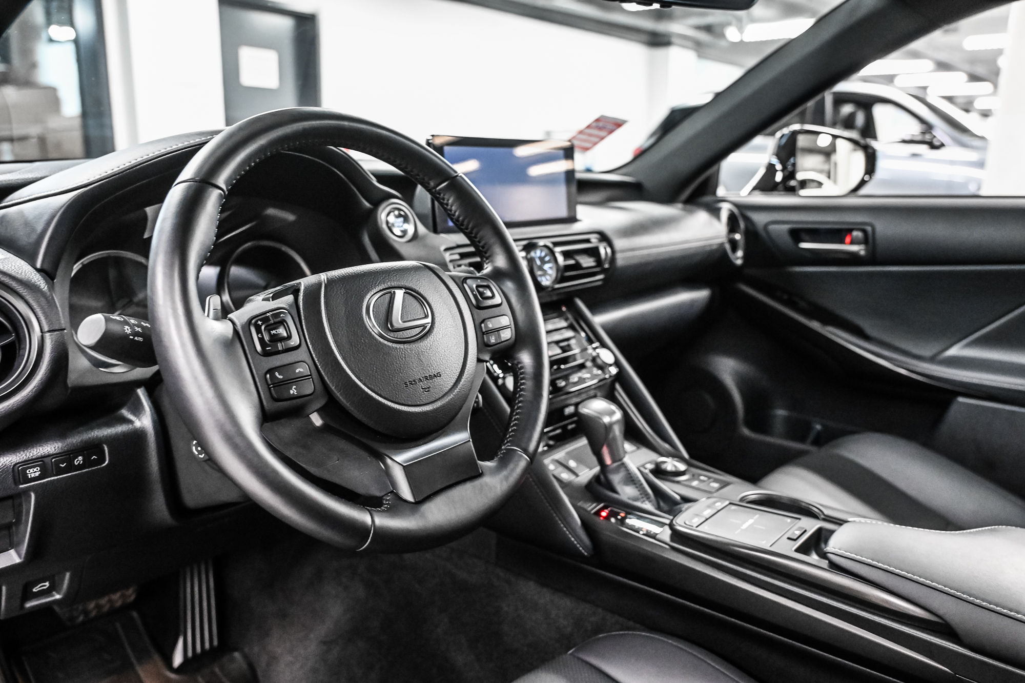 Lexus IS  2024