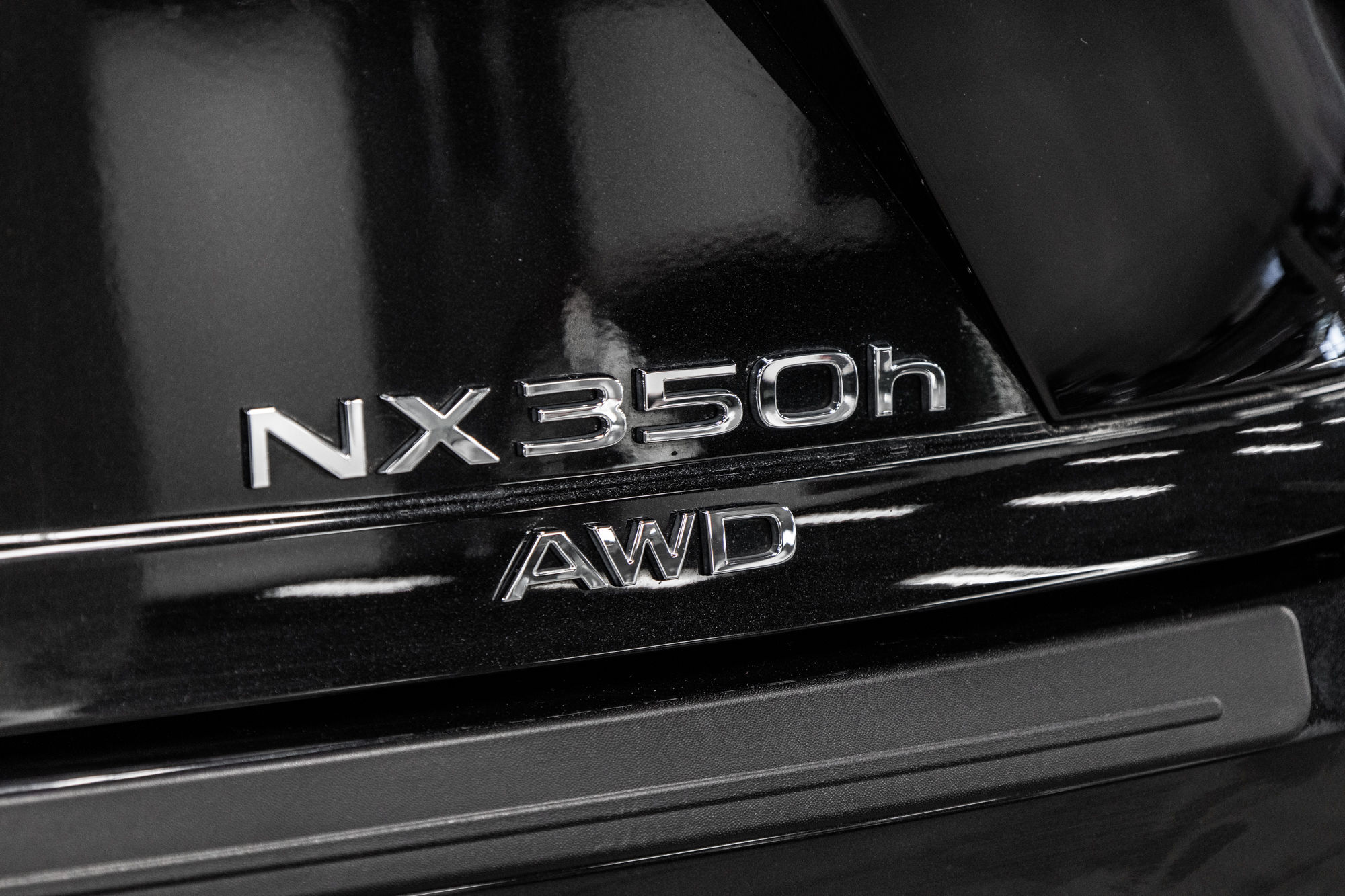 2024 Lexus NXH in Dollard-des-Ormeaux, Quebec