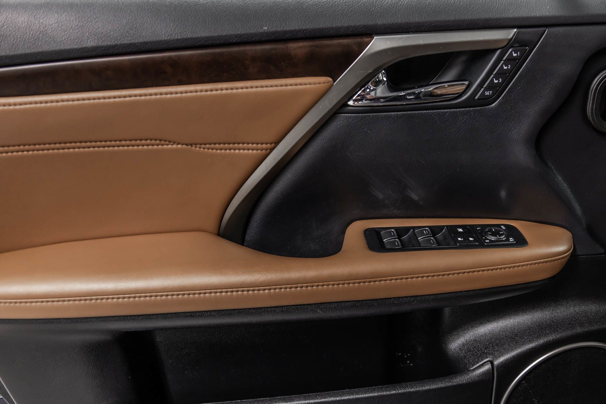 2022 Lexus RX in Dollard-des-Ormeaux, Quebec