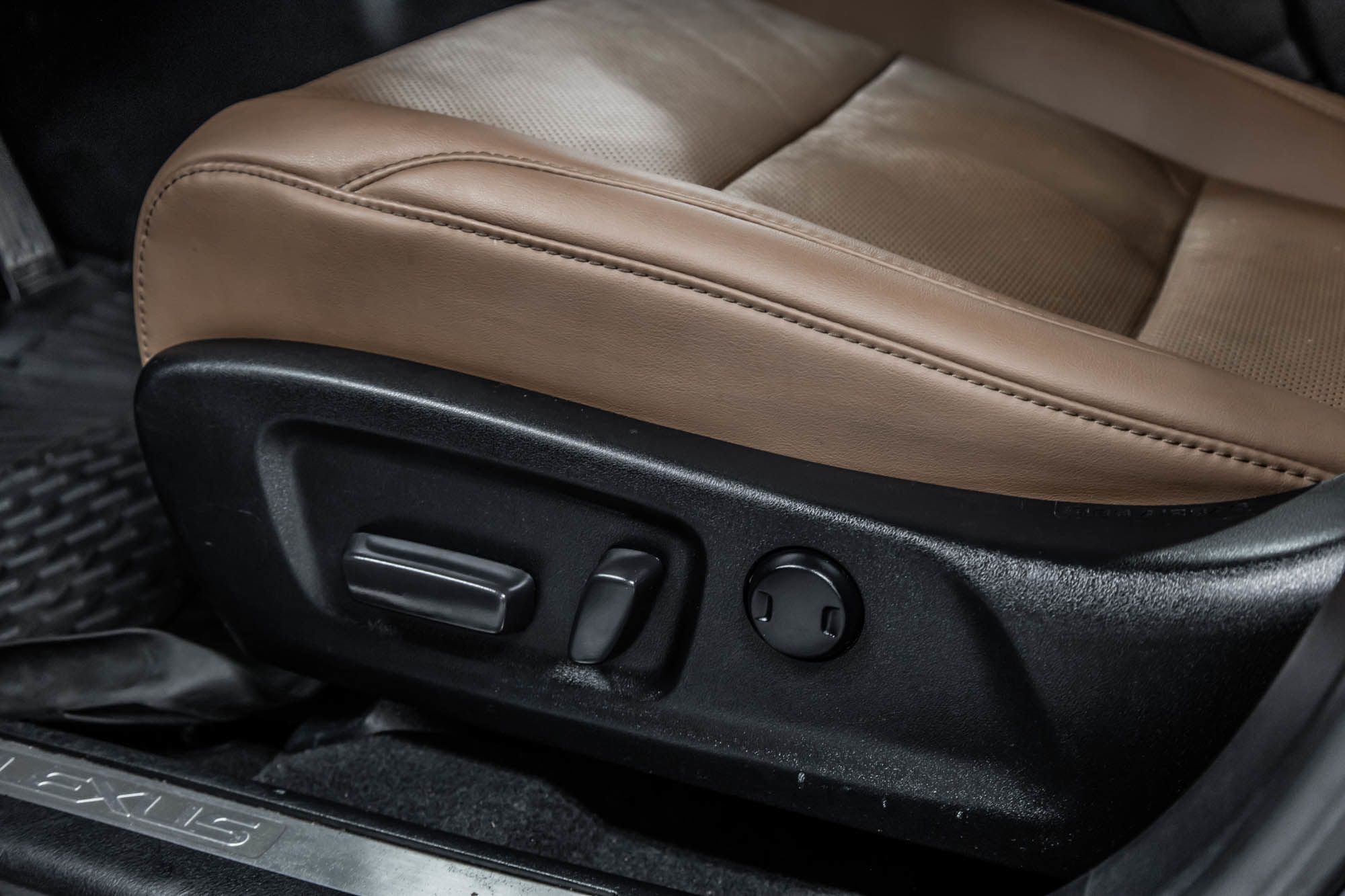 2022 Lexus RX in Dollard-des-Ormeaux, Quebec