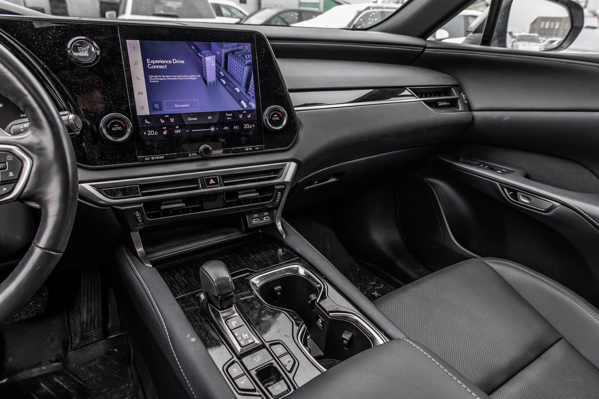 Lexus RX  2023 à Dollard-des-Ormeaux, Québec