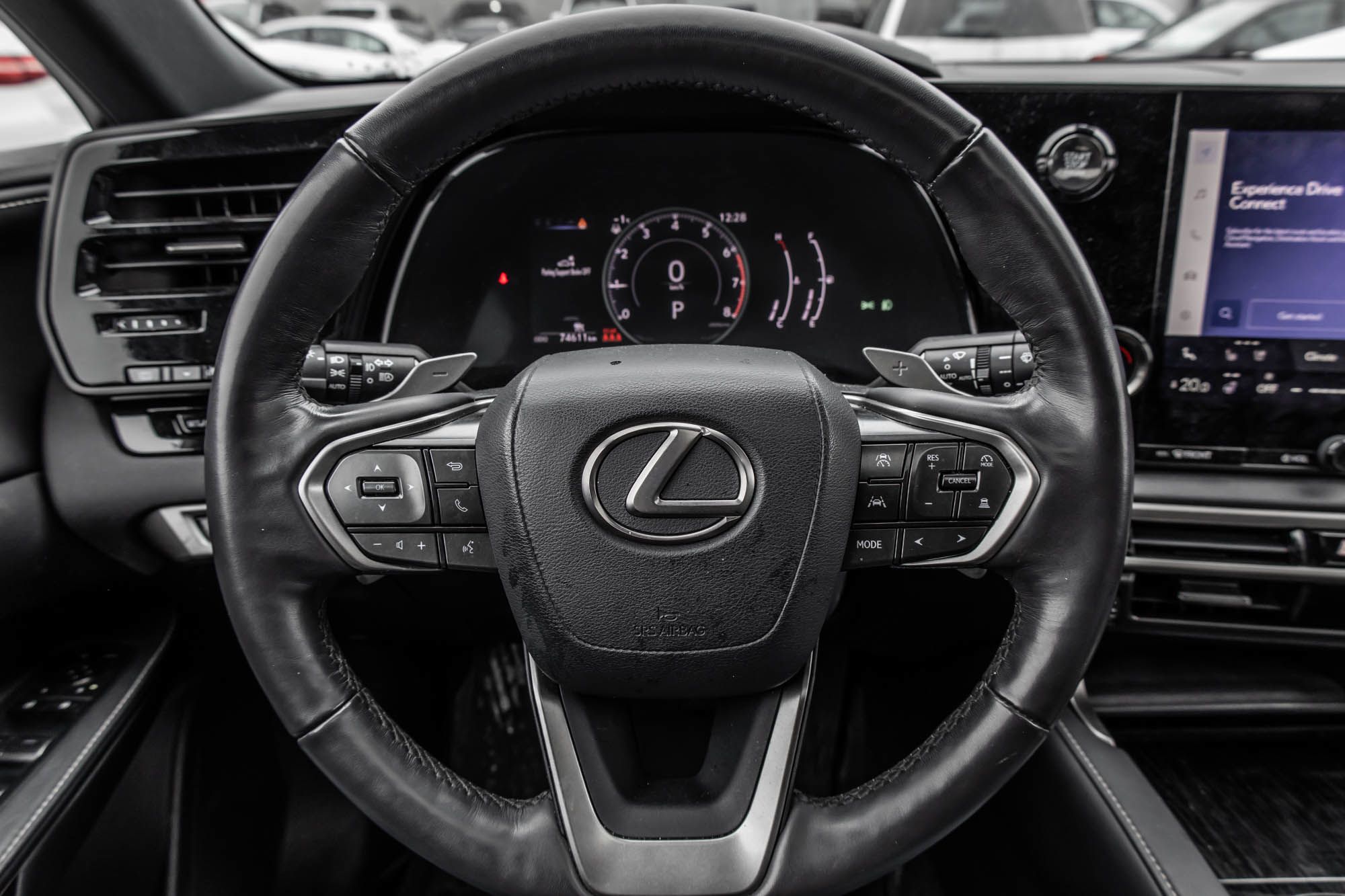 Lexus RX  2023 à Dollard-des-Ormeaux, Québec