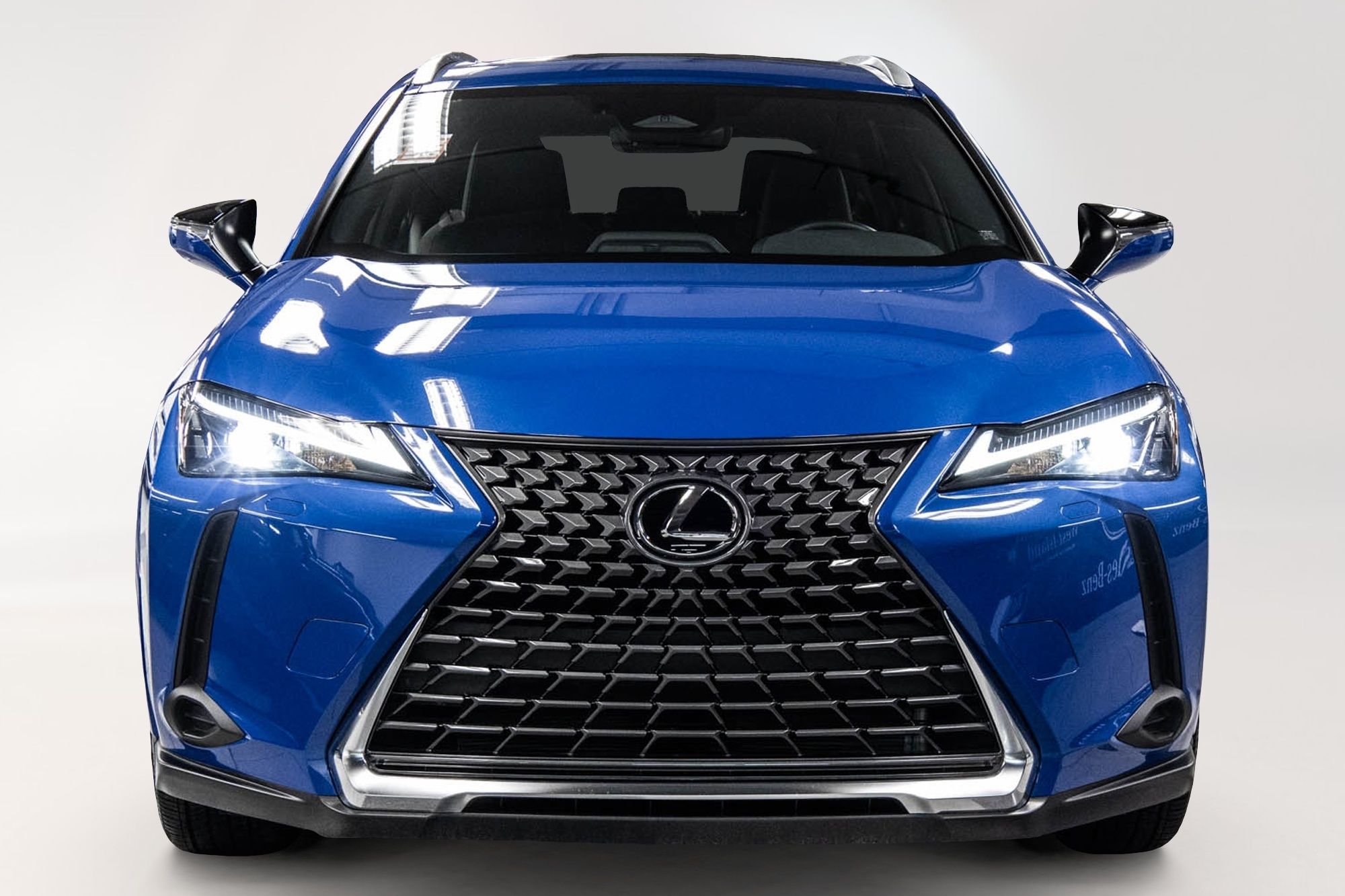 Lexus UXH  2025 à Dollard-des-Ormeaux, Québec