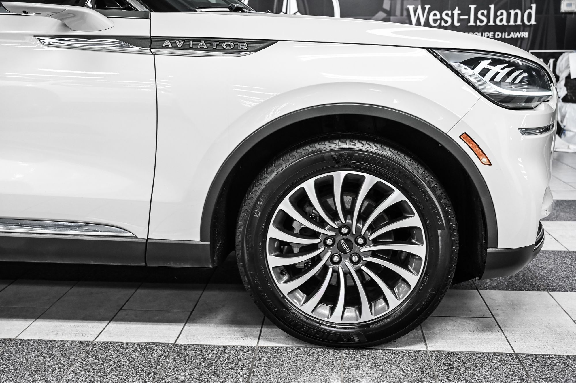Lincoln Aviator  2022 à Dollard-des-Ormeaux, Québec
