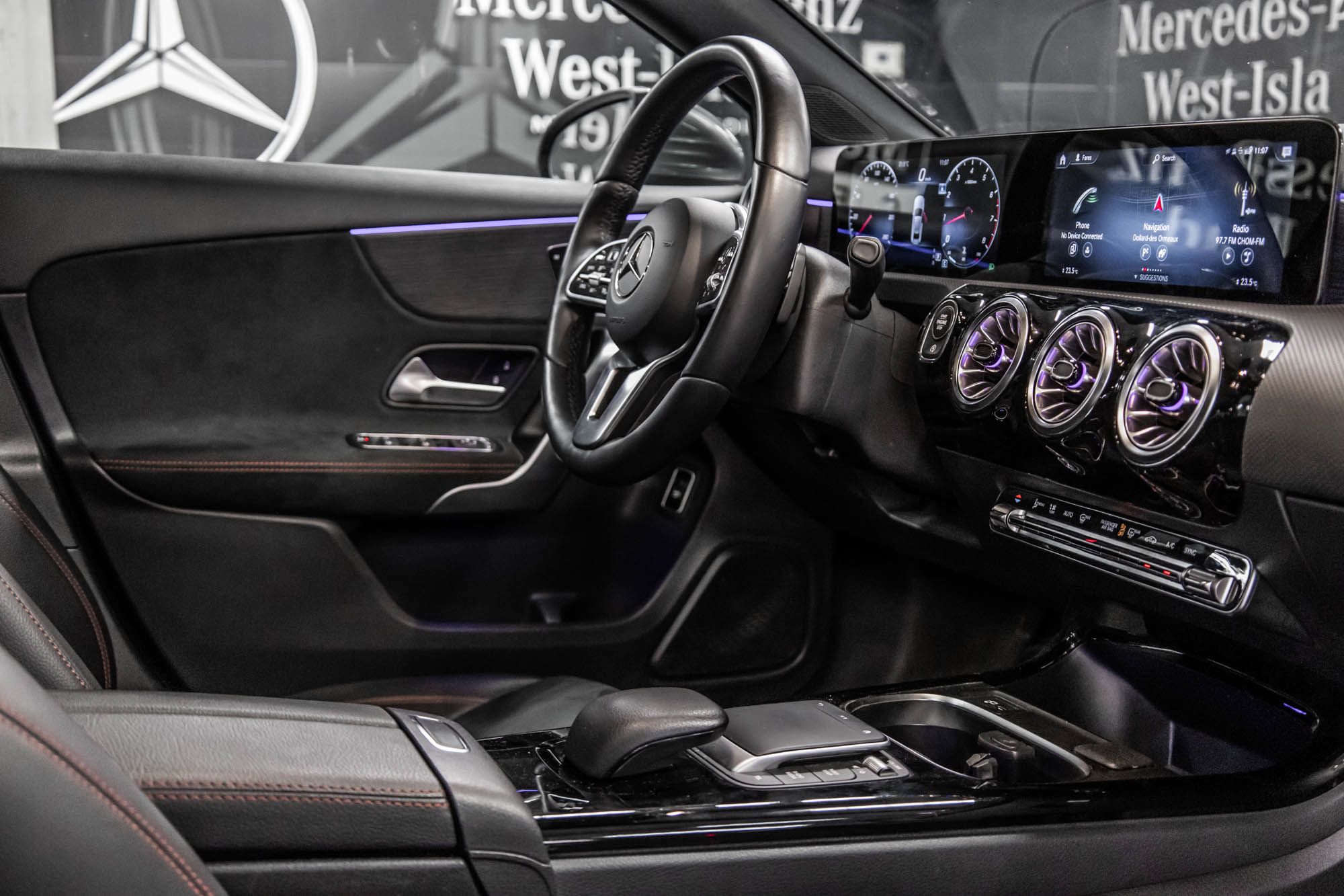 Mercedes-Benz A220  2022