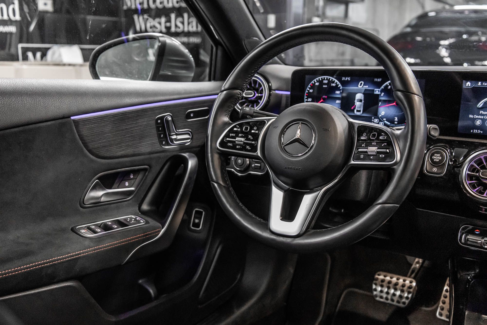 Mercedes-Benz A220  2022