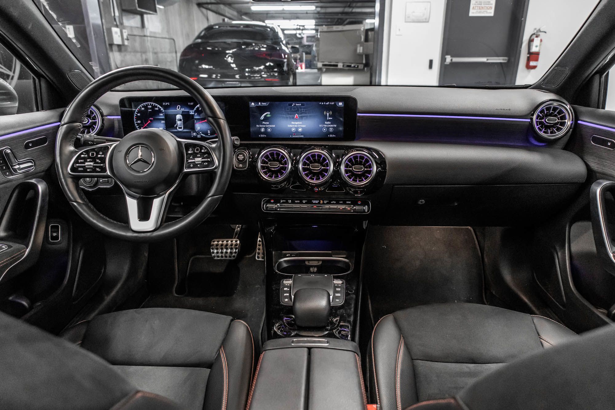 Mercedes-Benz A220  2022