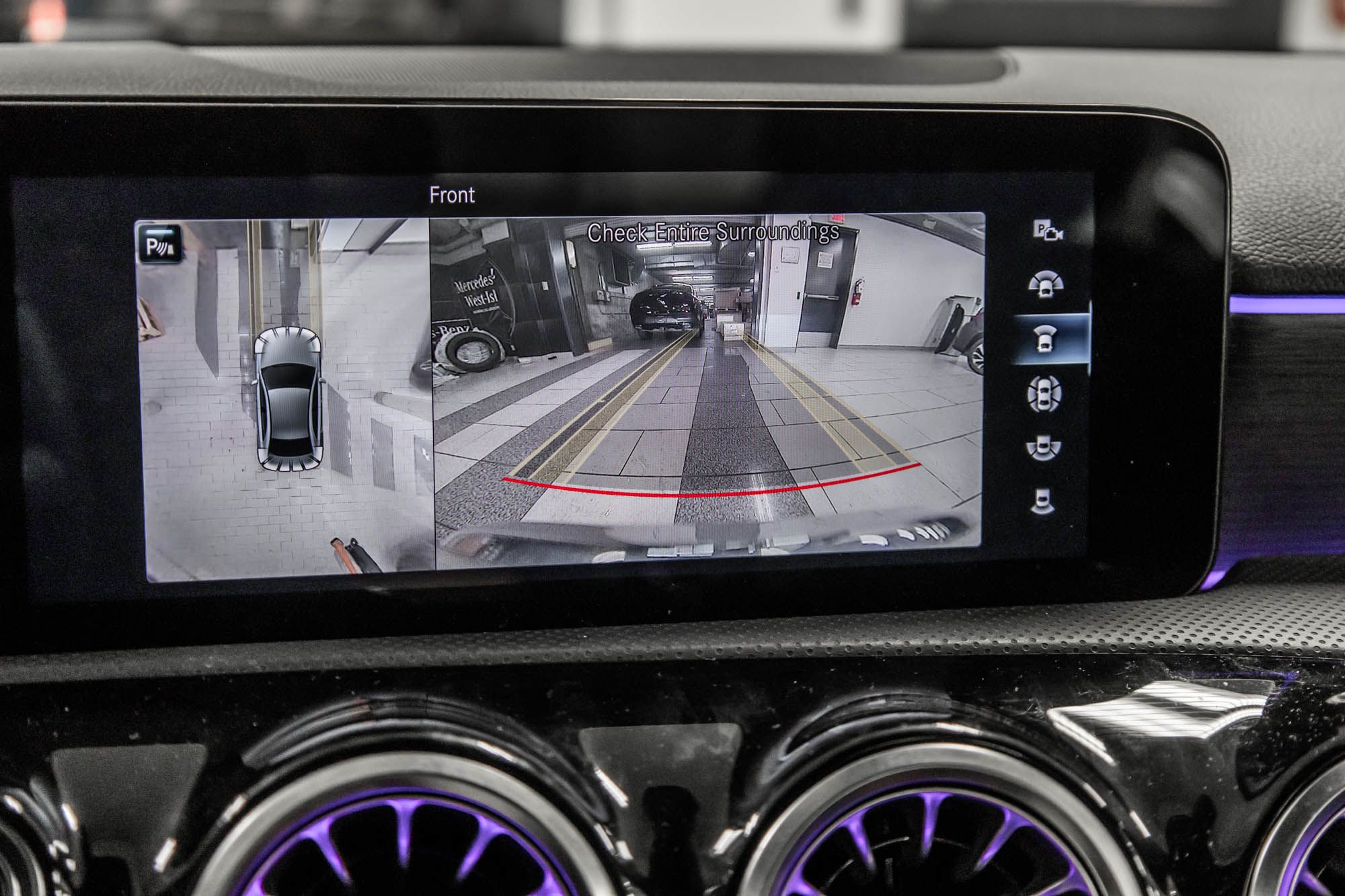 Mercedes-Benz A220  2022