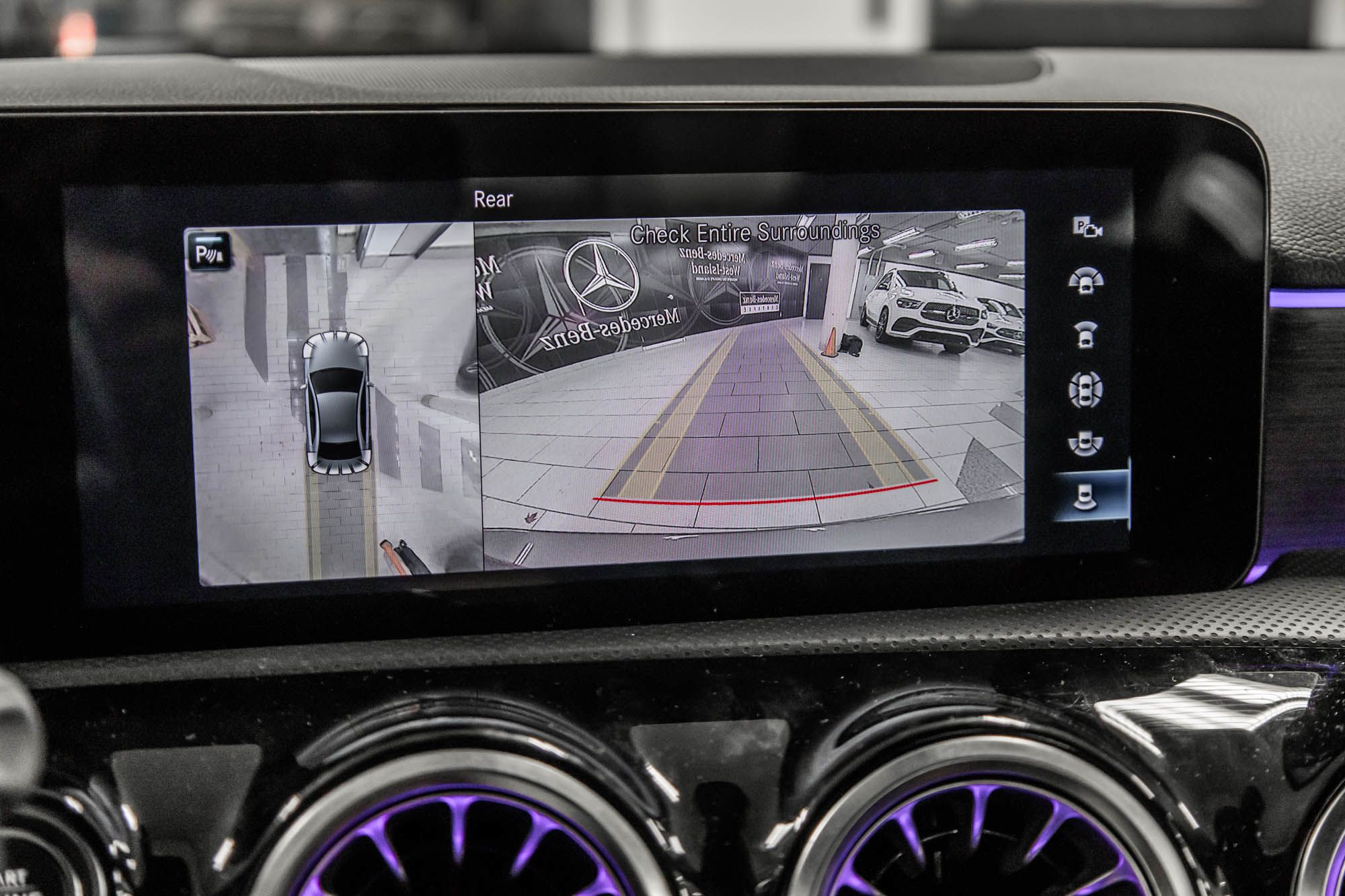 Mercedes-Benz A220  2022